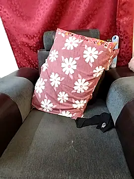 sexy-mohini online show from November 19, 2025, 7:14 pm