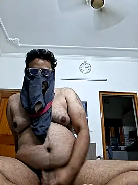 Snapshot of shree7776trrr chatting on October 21, 2025, 12:48 pm shree7776trrr online show from October 21, 2025, 12:48 pm