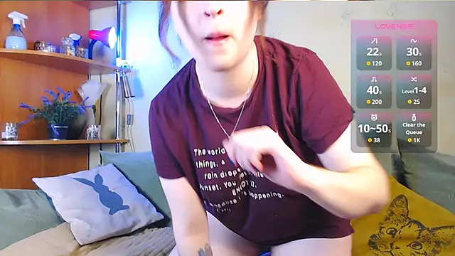 Snapshot of Caroline1995 chatting on November 21, 2025, 6:56 am Caroline1995 online show from November 21, 2025, 6:56 am