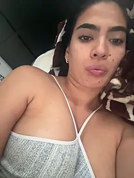 NatyFerrer  online show from July 13, 2026, 8:08 pm