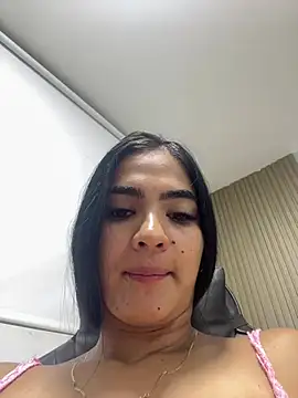 NatyFerrer  online show from May 18, 2026, 3:17 am