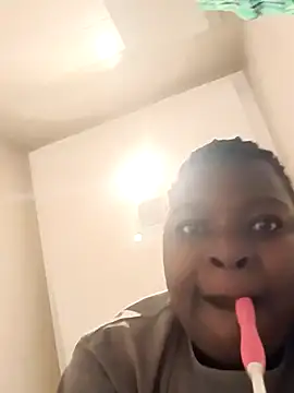 Snapshot of Yours_faithfully1 chatting on November 2, 2025, 5:45 am Yours faithfully1 online show from November 2, 2025, 5:45 am