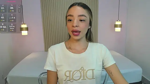 AliceRoss0 online show from February 8, 2026, 8:28 pm