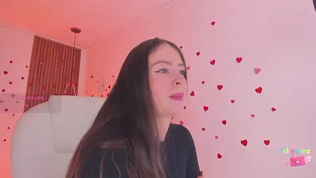 Snapshot of TiffanyWright chatting on February 17, 2026, 1:19 pm TiffanyWright online show from February 17, 2026, 1:19 pm