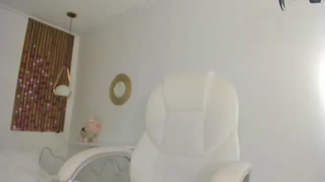 TiffanyWright online show from July 11, 2026, 2:50 pm
