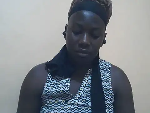 Snapshot of sweety2_ chatting on June 29, 2026, 7:04 am sweety2 online show from June 29, 2026, 7:04 am