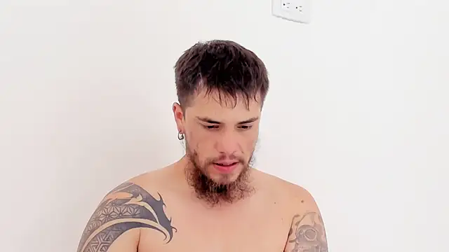 Beard xox online show from March 30, 2026, 7:48 pm