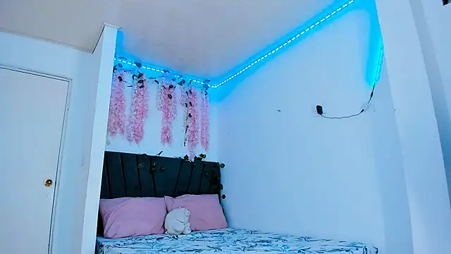 alexaryderr online show from December 23, 2025, 1:49 am