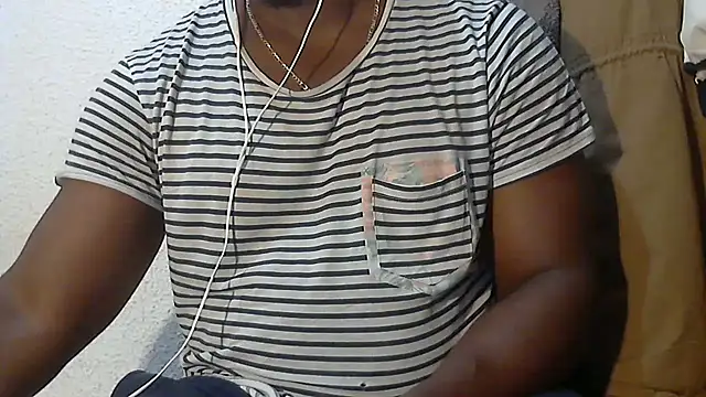 mmoiblack online show from October 25, 2025, 3:23 pm