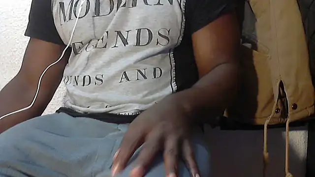 Snapshot of mmoiblack chatting on January 17, 2026, 4:32 pm mmoiblack online show from January 17, 2026, 4:32 pm