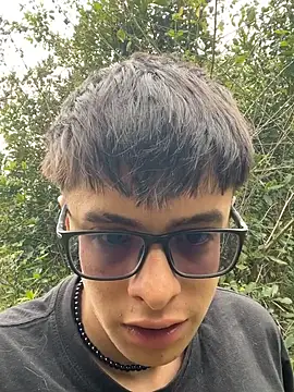 Snapshot of Cuervo_maniaco chatting on October 9, 2025, 5:13 pm Cuervo maniaco online show from October 9, 2025, 5:13 pm