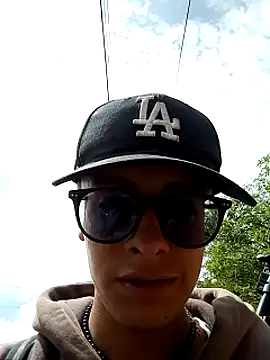 Snapshot of Cuervo_maniaco chatting on March 18, 2025, 3:01 pm Cuervo maniaco online show from March 18, 2025, 3:01 pm