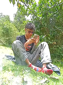 Snapshot of Cuervo_maniaco chatting on October 11, 2025, 4:41 pm Cuervo maniaco online show from October 11, 2025, 4:41 pm