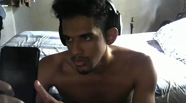 Snapshot of RenziTatte chatting on March 11, 2025, 2:18 pm RenziTatte online show from March 11, 2025, 2:18 pm