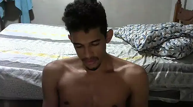 Snapshot of RenziTatte chatting on March 16, 2025, 12:34 am RenziTatte online show from March 16, 2025, 12:34 am