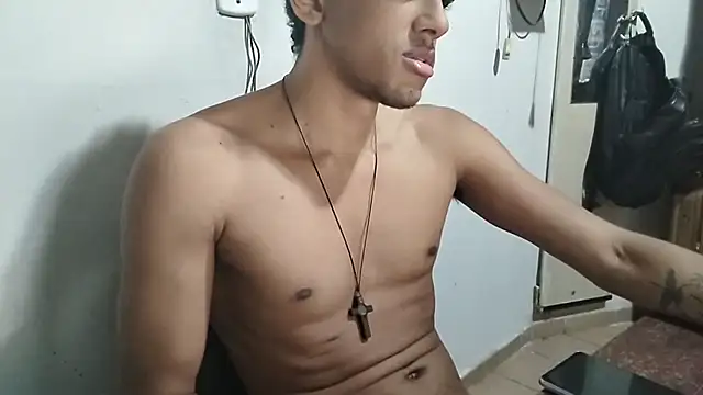 Snapshot of RenziTatte chatting on November 5, 2025, 2:14 am RenziTatte online show from November 5, 2025, 2:14 am