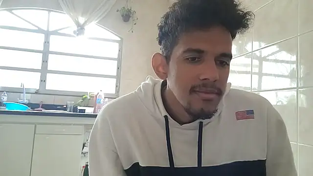 Snapshot of RenziTatte chatting on September 27, 2025, 1:50 pm RenziTatte online show from September 27, 2025, 1:50 pm