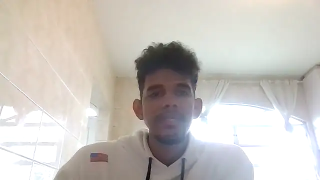 Snapshot of RenziTatte chatting on September 26, 2025, 3:19 pm RenziTatte online show from September 26, 2025, 3:19 pm