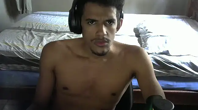 Snapshot of RenziTatte chatting on January 21, 2025, 2:48 pm RenziTatte online show from January 21, 2025, 2:48 pm