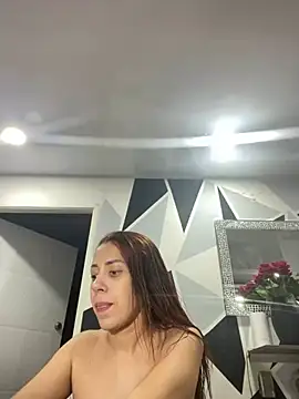 Snapshot of AnnbellaRosse chatting on January 16, 2025, 3:02 am AnnbellaRosse online show from January 16, 2025, 3:02 am