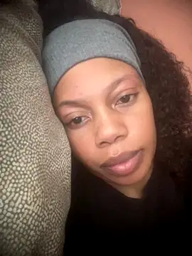 NAUGHTYSHALOTXX online show from November 25, 2025, 11:21 am