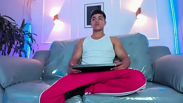 Rob saenz  online show from December 5, 2025, 2:59 pm