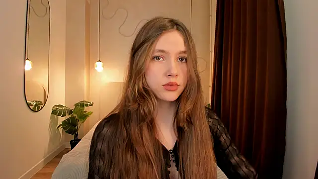 Snapshot of MaryannSoftt chatting on December 2, 2025, 3:36 pm MaryannSoftt online show from December 2, 2025, 3:36 pm