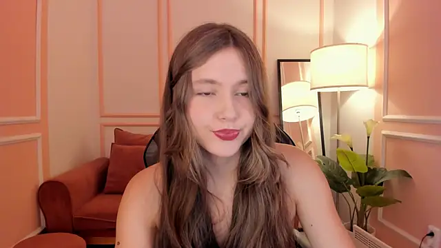 MaryannSoftt online show from October 3, 2025, 3:35 pm