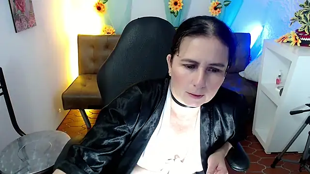 Snapshot of victoria_jones chatting on March 4, 2025, 1:28 pm victoria jones online show from March 4, 2025, 1:28 pm