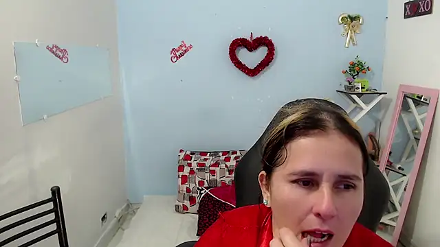 Snapshot of victoria_jones chatting on March 25, 2026, 6:51 pm victoria jones online show from March 25, 2026, 6:51 pm