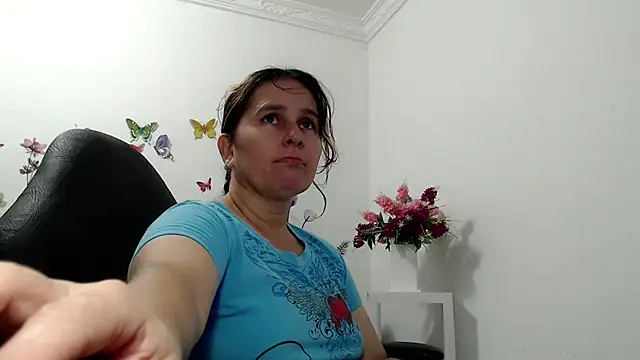 victoria jones online show from May 13, 2026, 12:45 pm