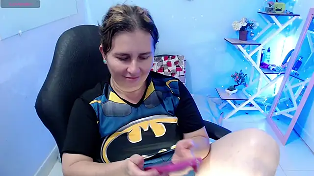 Snapshot of victoria_jones chatting on March 3, 2026, 4:03 pm victoria jones online show from March 3, 2026, 4:03 pm