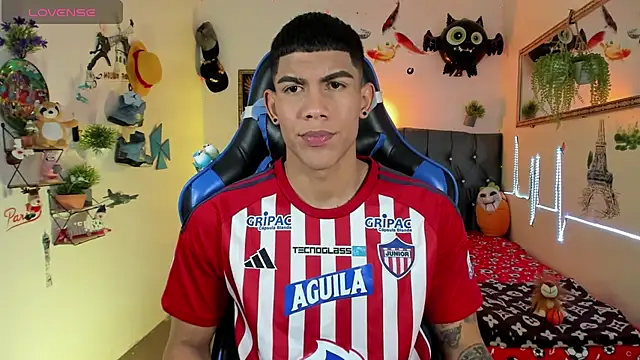 Damian latinxxx online show from November 17, 2025, 3:10 am