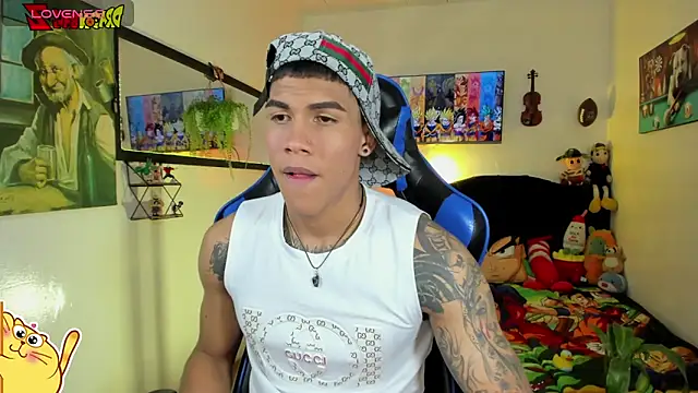 Damian latinxxx online show from May 13, 2026, 3:13 am