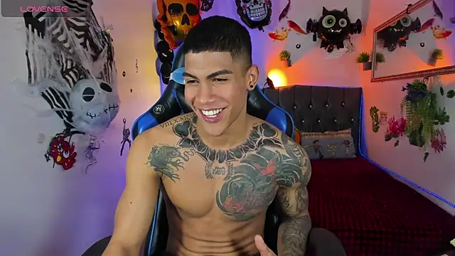 Damian latinxxx online show from October 13, 2025, 3:08 am