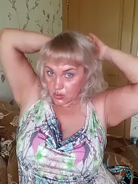 IsabellaBoni online show from July 1, 2026, 6:47 am