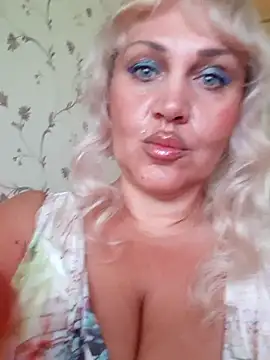 IsabellaBoni online show from July 21, 2026, 7:10 am