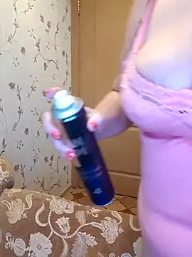 Snapshot of IsabellaBoni chatting on November 18, 2025, 6:50 am IsabellaBoni online show from November 18, 2025, 6:50 am