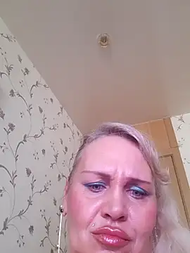 IsabellaBoni online show from June 28, 2026, 7:03 am