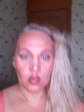 Snapshot of IsabellaBoni chatting on November 27, 2025, 7:09 am IsabellaBoni online show from November 27, 2025, 7:09 am