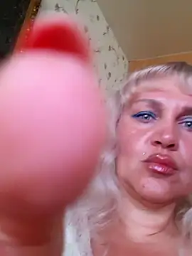 IsabellaBoni online show from July 18, 2026, 7:28 am