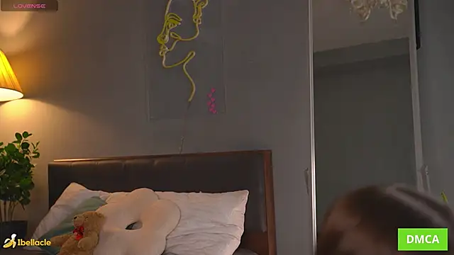 Bellacle online show from November 6, 2025, 8:18 am