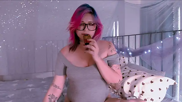 candy lina online show from June 10, 2026, 8:48 am