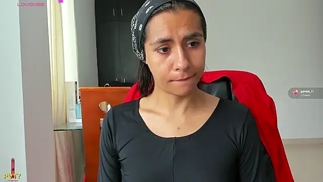 Snapshot of Kamilasalazar chatting on February 14, 2025, 2:54 pm Kamilasalazar online show from February 14, 2025, 2:54 pm