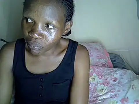 Snapshot of Sweet_serah chatting on March 19, 2025, 1:07 pm Sweet serah online show from March 19, 2025, 1:07 pm