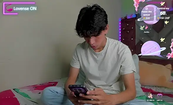 Santy carrington online show from December 5, 2025, 3:16 am