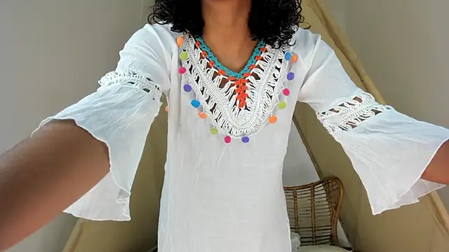 Ariella Ruiz online show from October 12, 2025, 12:06 pm