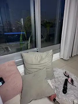 Snapshot of IvonneJoy chatting on February 25, 2026, 10:53 pm IvonneJoy online show from February 25, 2026, 10:53 pm