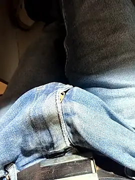 Snapshot of franko1987 chatting on February 18, 2026, 6:11 am franko1987 online show from February 18, 2026, 6:11 am