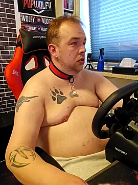 PupW0lfy online show from March 19, 2025, 5:06 pm